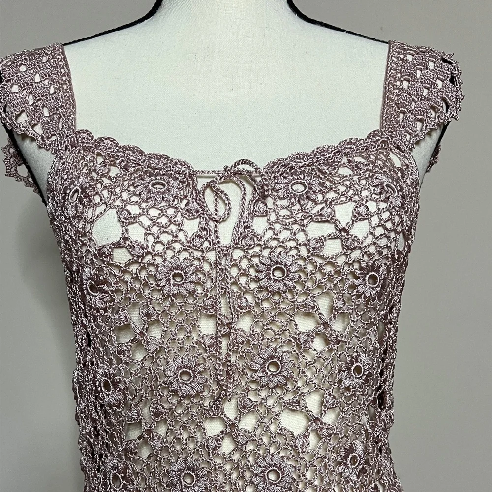 🌸🩷The Limited Crochet Lace Blouse in Light Purple - Picture 6 of 15